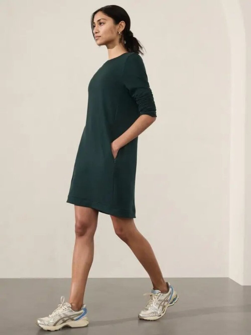 Athleta Coaster Luxe Sweatshirt Dress Size Small NWT Cypress Green